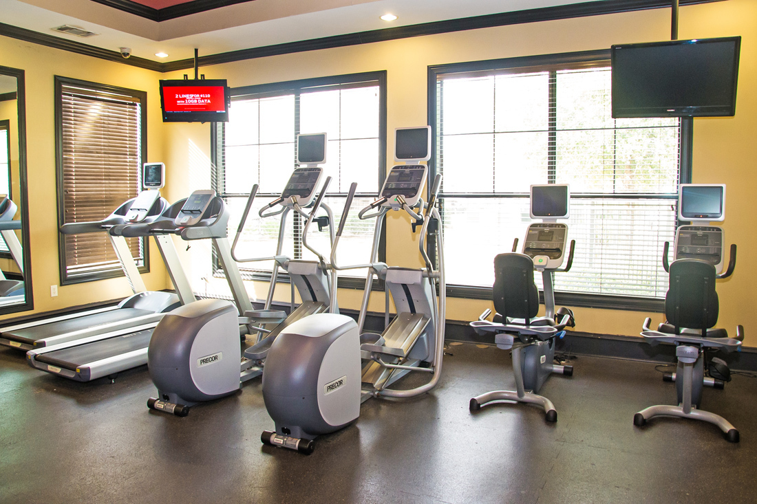 Photos of Lakeland Estates Apartments Rentals in Stafford TX